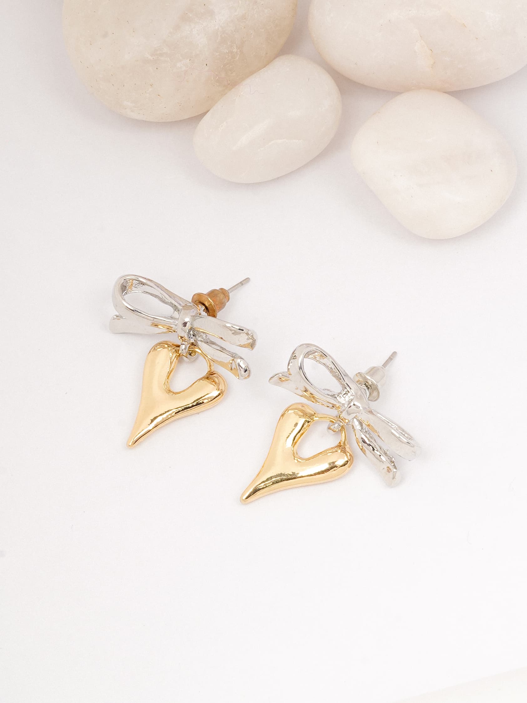 Chic Two-Tone Bow and Heart Stud Earrings