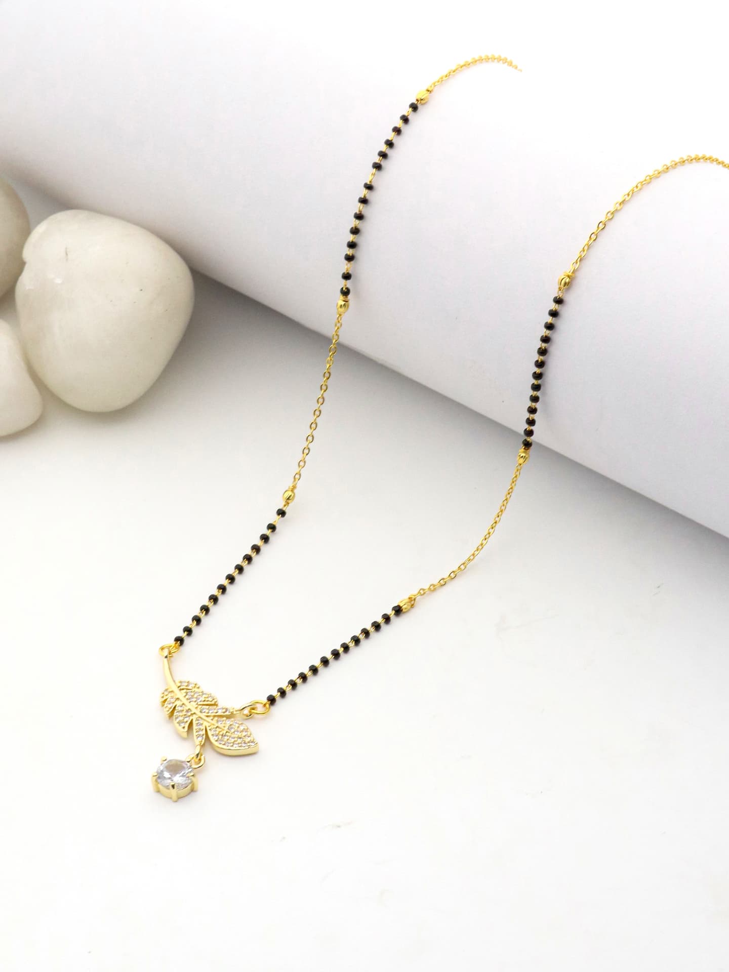 Elegant Leaf Drop Mangalsutra