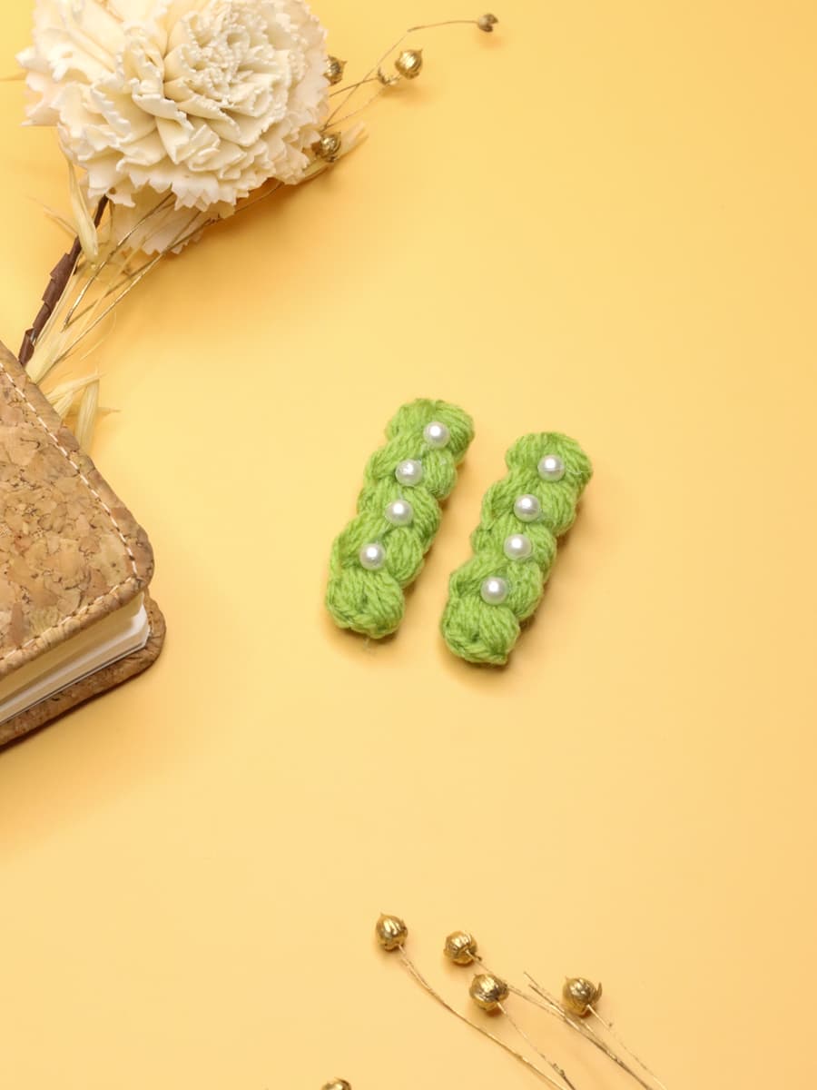 Green Braided Yarn Hair Clip